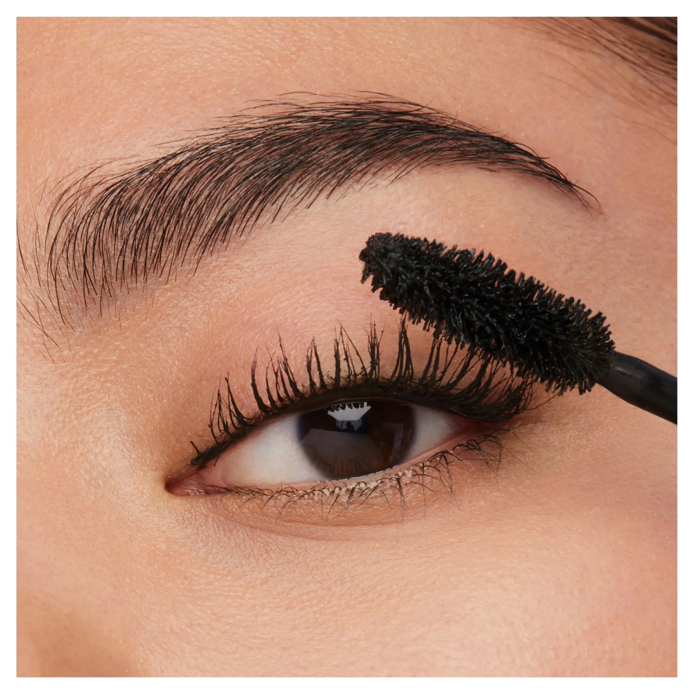 Maybelline Colossal 36H Volumizing Mascara - Very Black